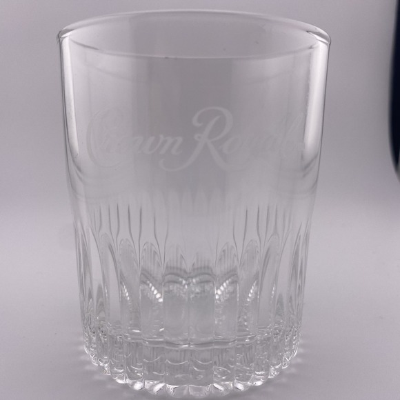 Crown Royale Whiskey Bourbon‎ Glass - Picture 2 of 5